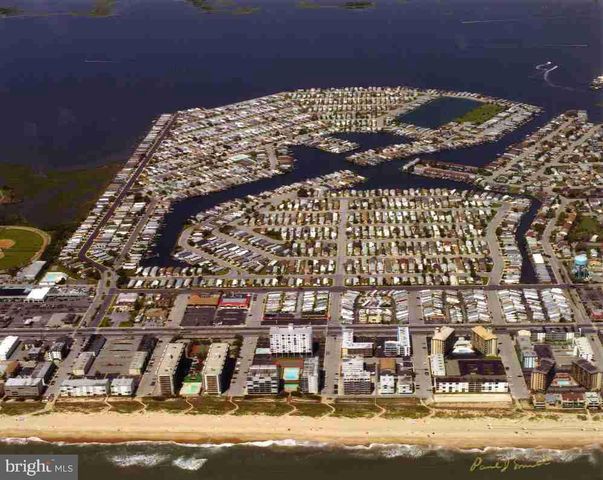 109 SEA BREEZE DR, Ocean City, MD 21842