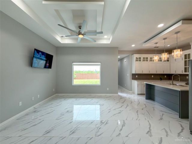 1313 W Dawes Avenue W, Alton, TX 78573