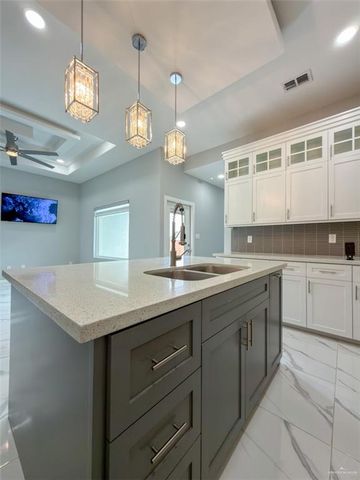 1313 W Dawes Avenue W, Alton, TX 78573