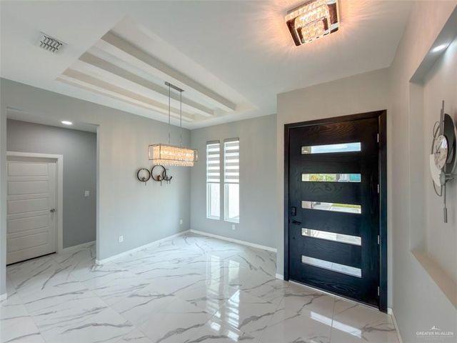 1313 W Dawes Avenue W, Alton, TX 78573