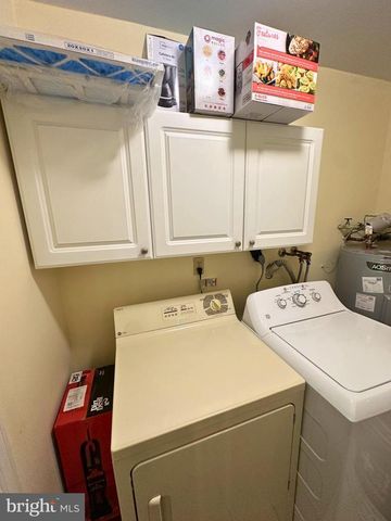 680-B HUNTINGTON DR, Manchester Township, NJ 08759