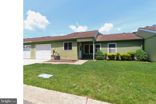 680-B HUNTINGTON DR, Manchester Township, NJ 08759
