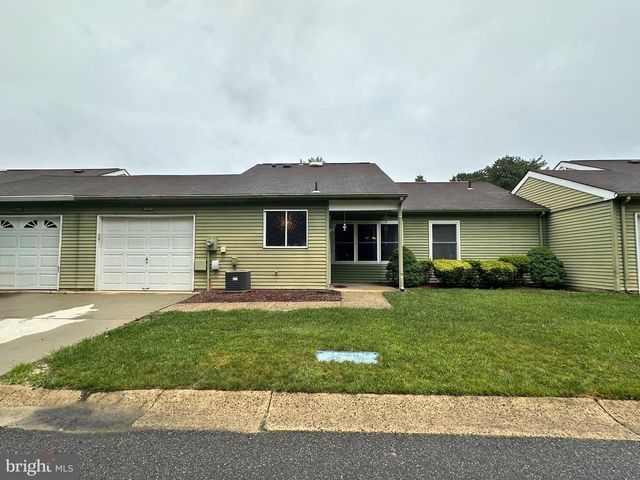 680-B HUNTINGTON DR, Manchester Township, NJ 08759
