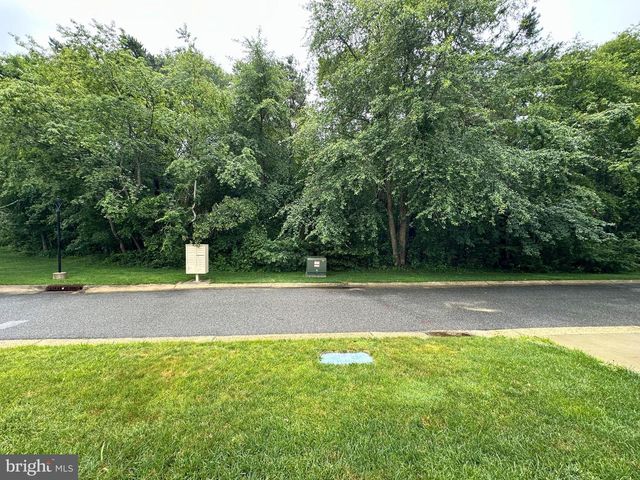 680-B HUNTINGTON DR, Manchester Township, NJ 08759