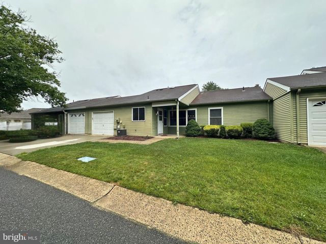 680-B HUNTINGTON DR, Manchester Township, NJ 08759