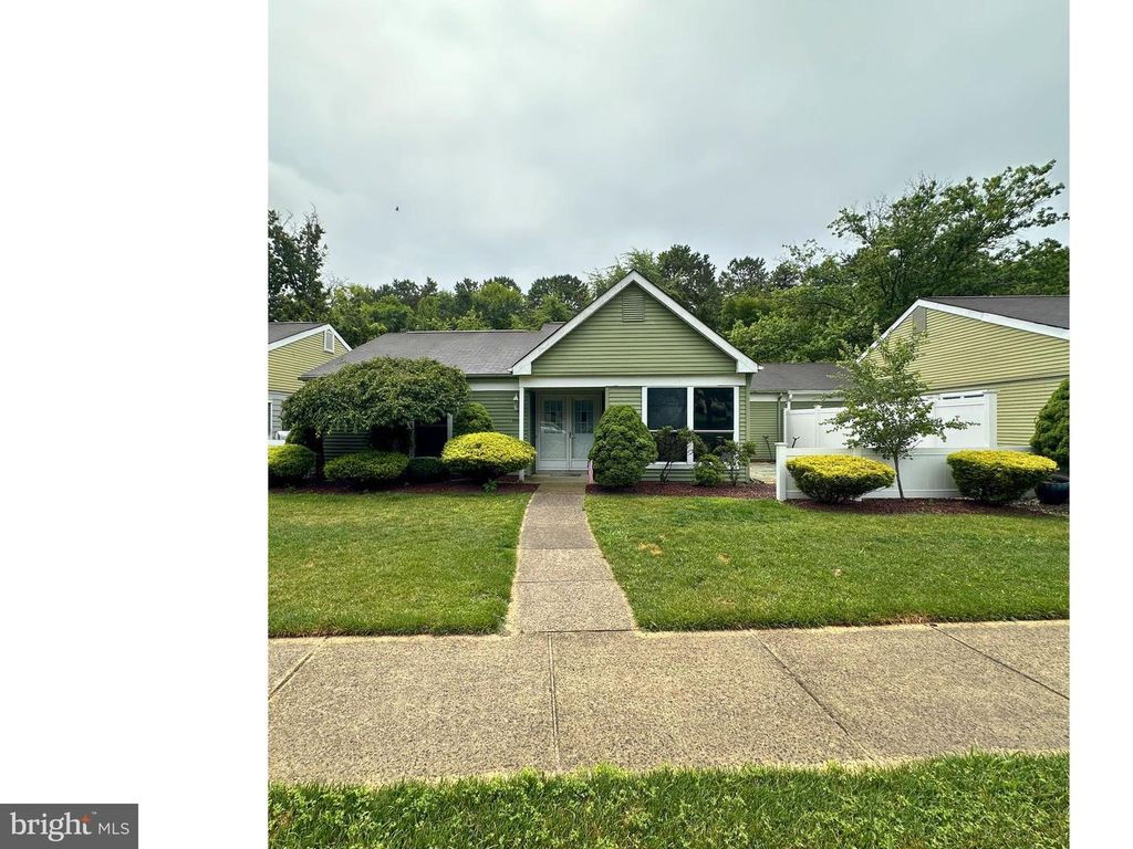 680-B HUNTINGTON DR, Manchester Township, NJ 08759