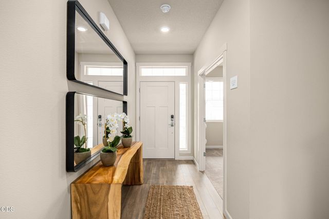 20663 NE Town Dr, Bend, OR 97701