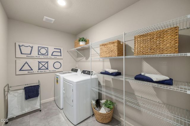 20663 NE Town Dr, Bend, OR 97701