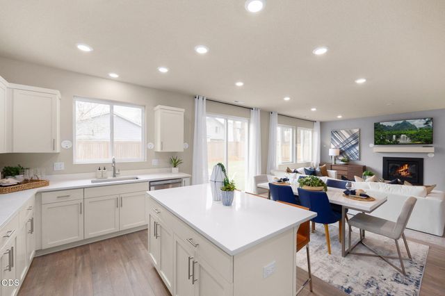 20663 NE Town Dr, Bend, OR 97701