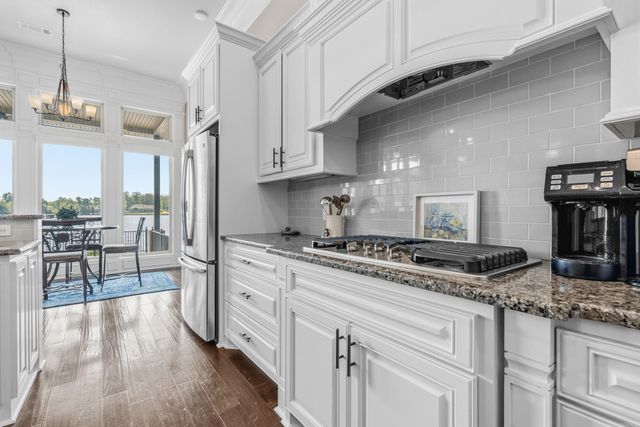 50 Maravilla Way, Hot Springs Village, AR 71909