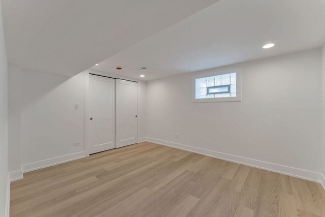 2825 W 84th Place, Chicago, IL 60652