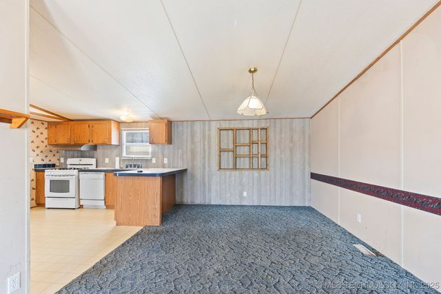 30073 S Qualls Road, Park Hill, OK 74451