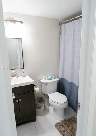 9417 SW 76th St X15, Miami, FL 33173