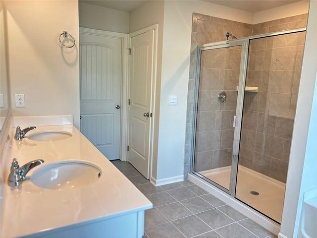 3240 Greyton Drive, Buford, GA 30519