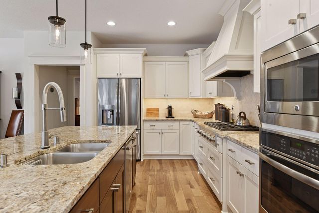 155 Wooddale Avenue, Wayzata, MN 55391