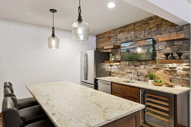 155 Wooddale Avenue, Wayzata, MN 55391