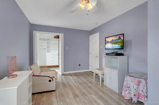 121 Wright Avenue, Deer Park, NY 11729