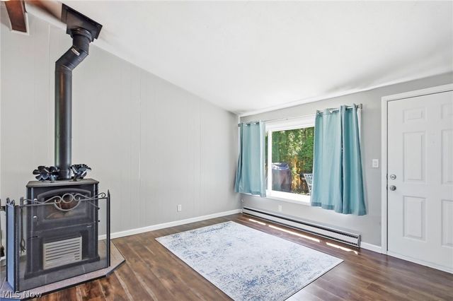 8870 N Spring Valley Park Drive, Chagrin Falls, OH 44023