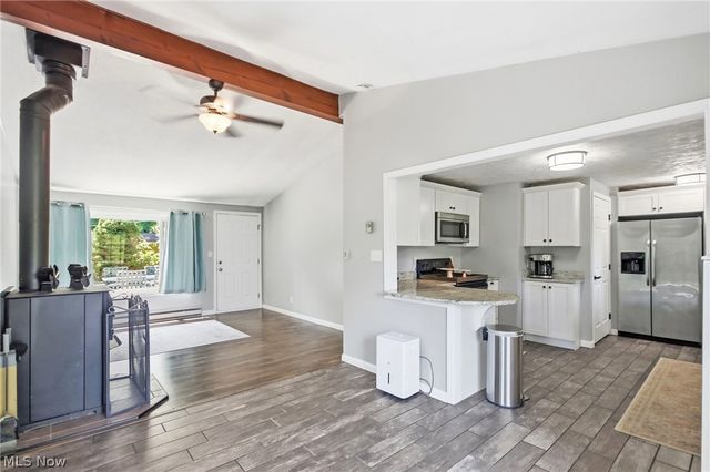 8870 N Spring Valley Park Drive, Chagrin Falls, OH 44023