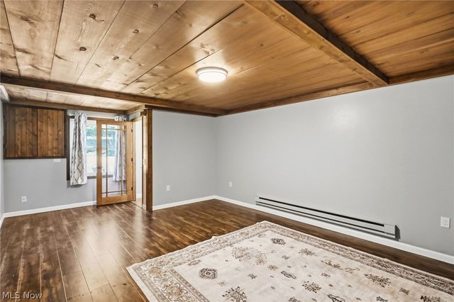 8870 N Spring Valley Park Drive, Chagrin Falls, OH 44023