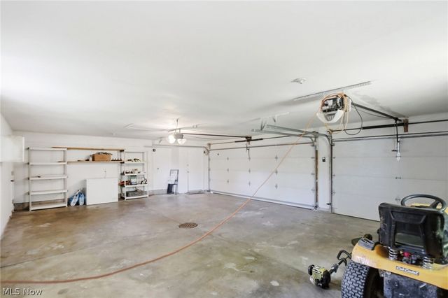8870 N Spring Valley Park Drive, Chagrin Falls, OH 44023