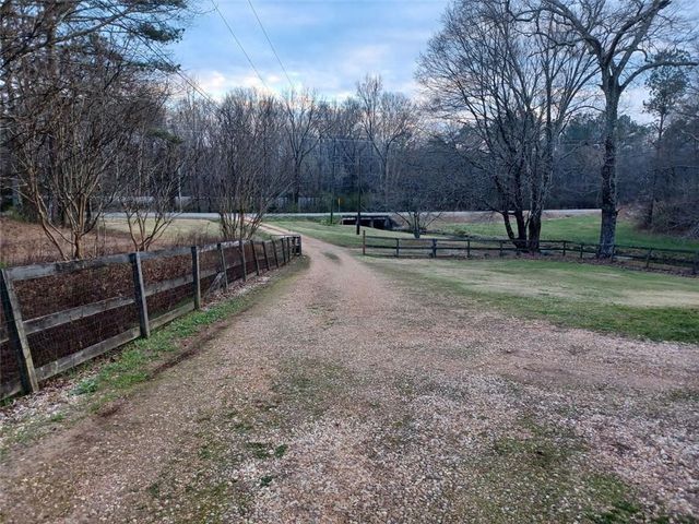650 Kingston Highway, Kingston, GA 30145