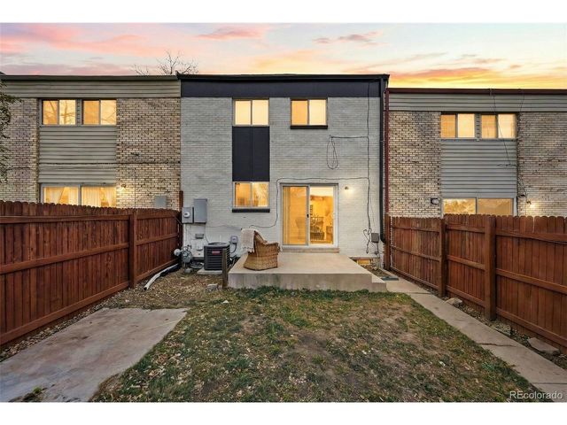 424 E 116th Ave, Northglenn, CO 80233