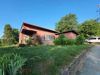 307 Hiawassee Street, Hayesville, NC 28904