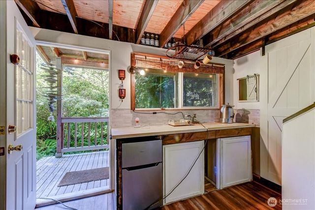 3971 SE Camano Drive, Camano Island, WA 98282