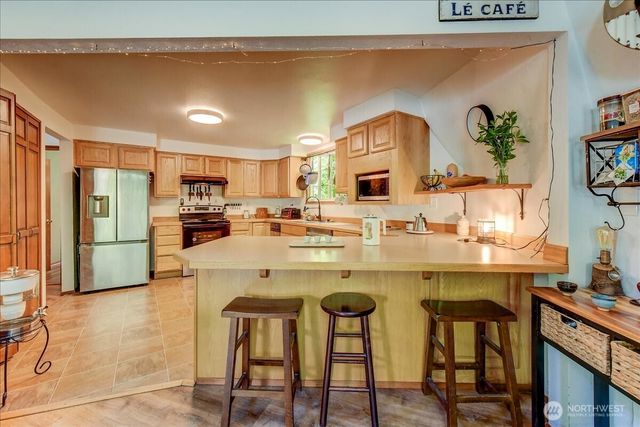 3971 SE Camano Drive, Camano Island, WA 98282