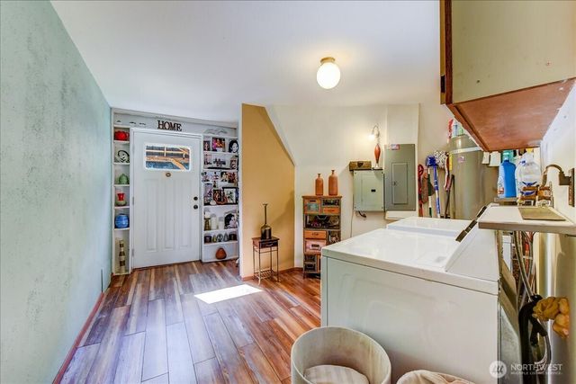 3971 SE Camano Drive, Camano Island, WA 98282