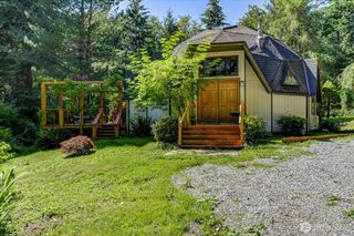 3971 SE Camano Drive, Camano Island, WA 98282