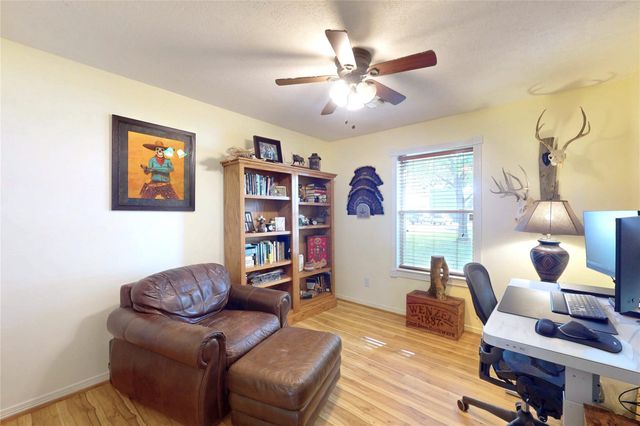 142 Sentinel Oaks, Pinehurst, TX 77362