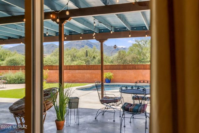 4832 W Trails End Road, Tucson, AZ 85745