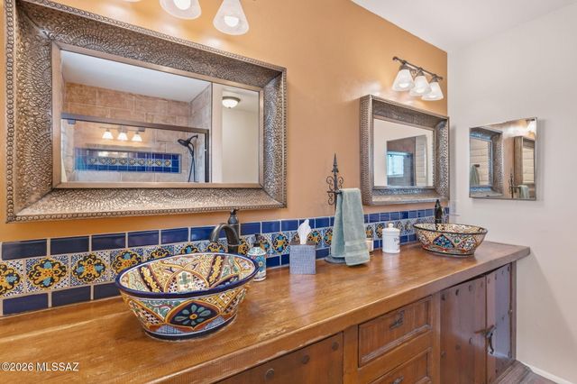 4832 W Trails End Road, Tucson, AZ 85745