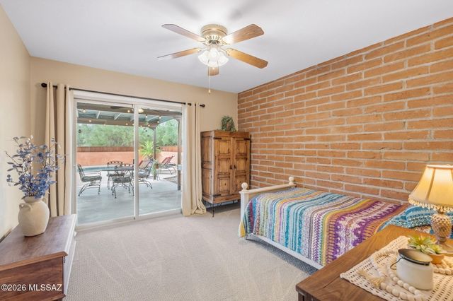 4832 W Trails End Road, Tucson, AZ 85745