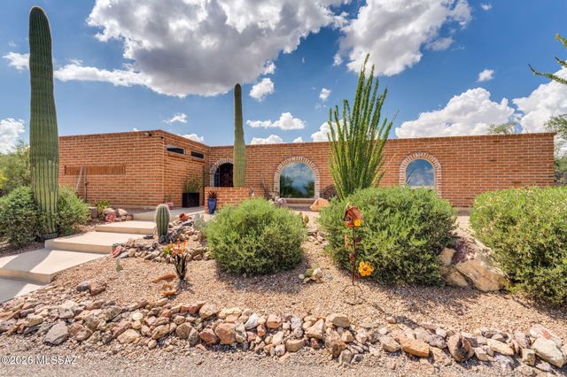4832 W Trails End Road, Tucson, AZ 85745