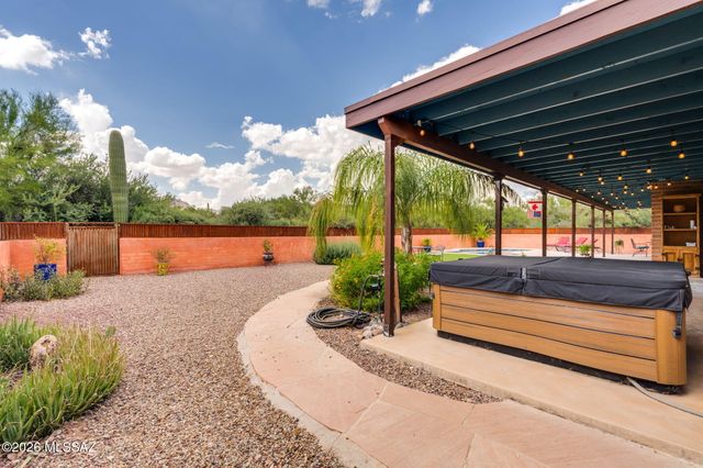 4832 W Trails End Road, Tucson, AZ 85745