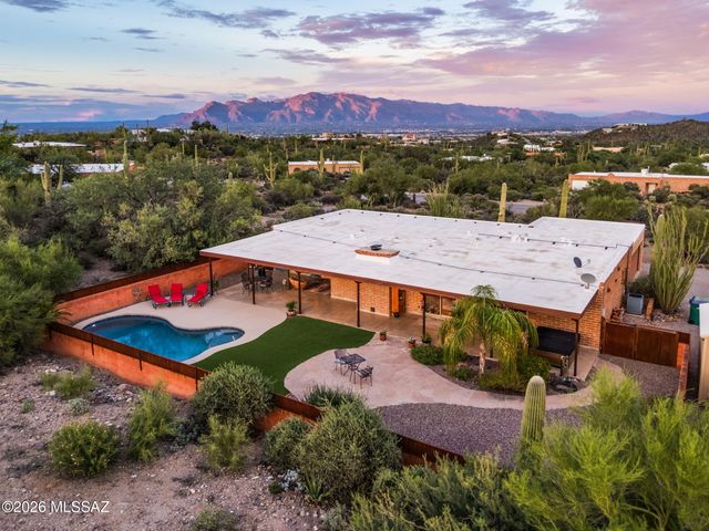 4832 W Trails End Road, Tucson, AZ 85745