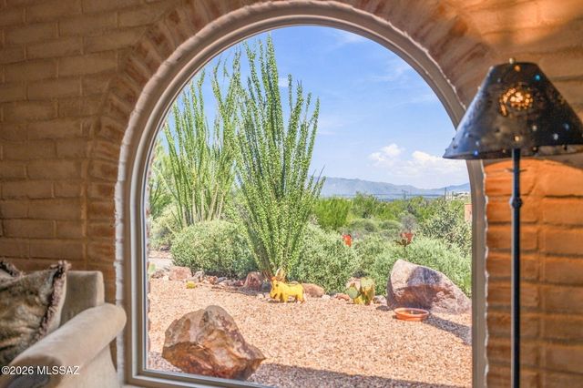 4832 W Trails End Road, Tucson, AZ 85745