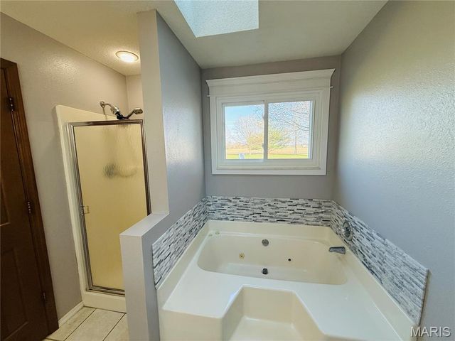 6 Jennifer Lane, Collinsville, IL 62234