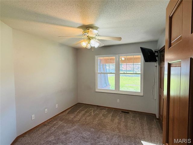 6 Jennifer Lane, Collinsville, IL 62234