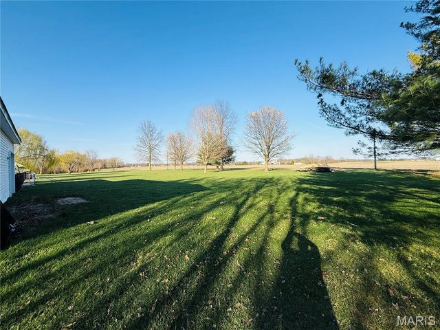 6 Jennifer Lane, Collinsville, IL 62234