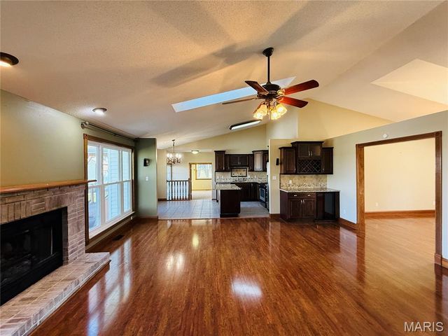 6 Jennifer Lane, Collinsville, IL 62234