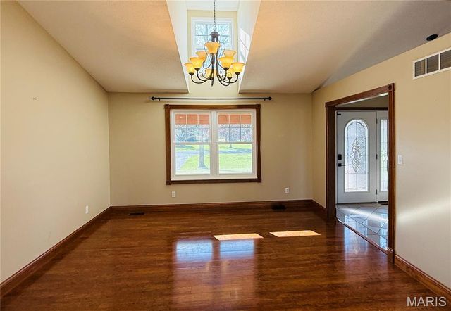 6 Jennifer Lane, Collinsville, IL 62234