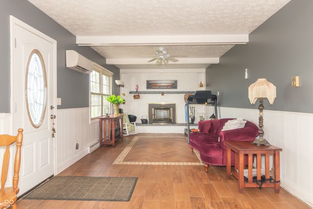 5574 Arrowhead Drive, Greenfield, IN 46140