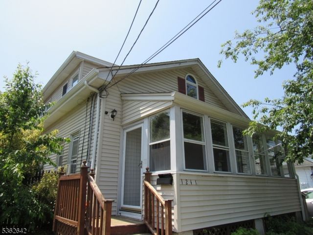 1211 S 9Th St, South Plainfield Boro, NJ 07080