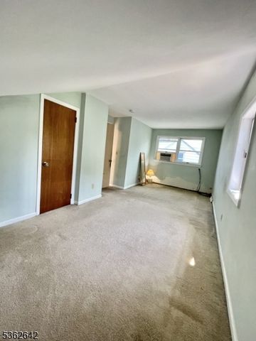 1211 S 9Th St, South Plainfield Boro, NJ 07080