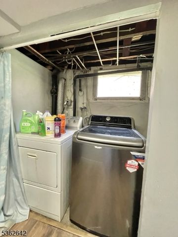 1211 S 9Th St, South Plainfield Boro, NJ 07080