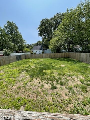 1211 S 9Th St, South Plainfield Boro, NJ 07080